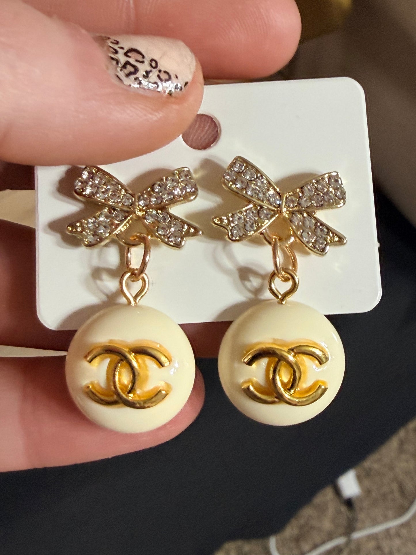 Rhinestone bow CC