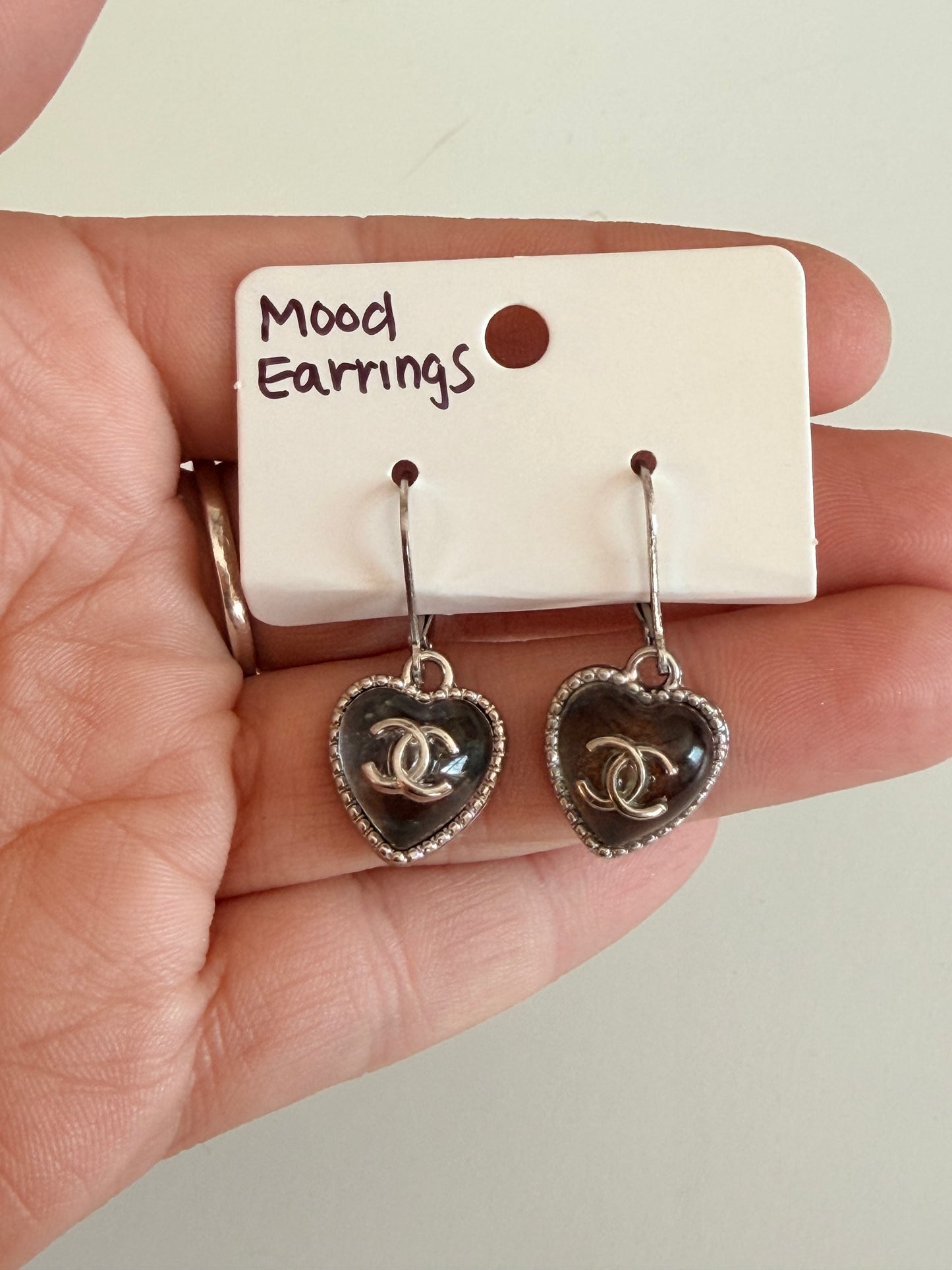 CC silver mood earrings