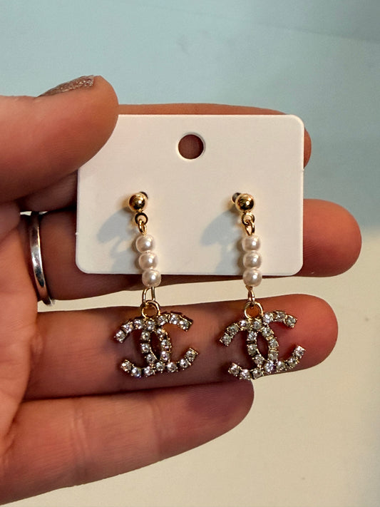 CC pearl dangle