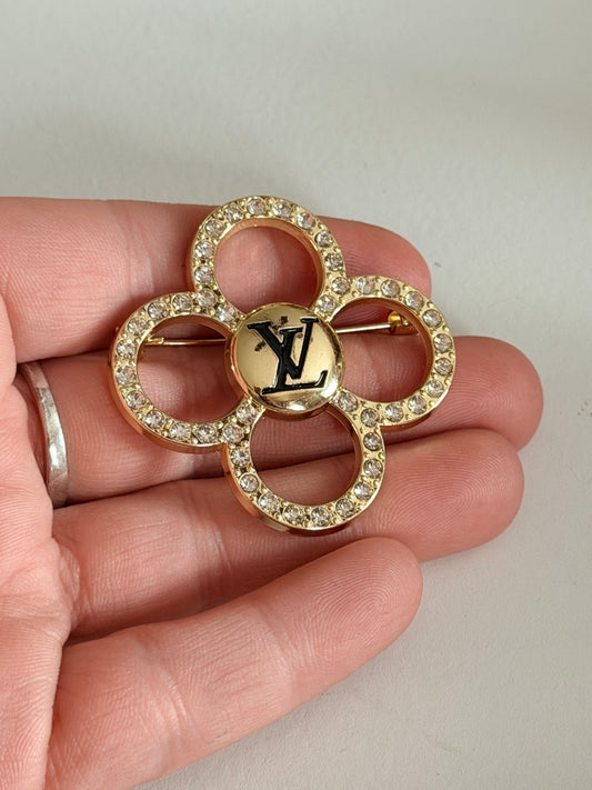 LV clover brooch